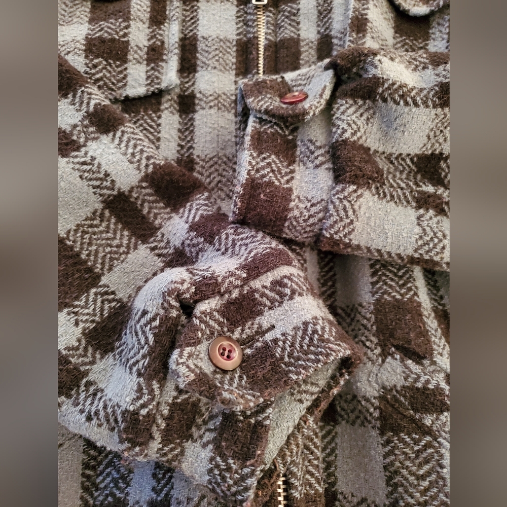 Men's Plaid Zip-Up Jacket - Picture 5 of 12